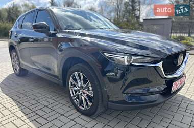 Позашляховик / Кросовер Mazda CX-5 2021 в 