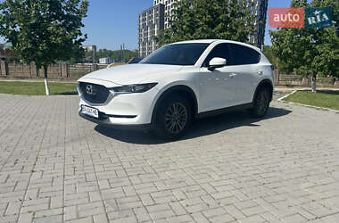 Позашляховик / Кросовер Mazda CX-5 2017 в 