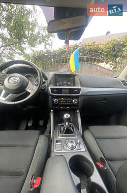 Позашляховик / Кросовер Mazda CX-5 2015 в 