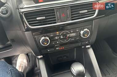 Внедорожник / Кроссовер Mazda CX-5 2015 в 