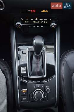 Позашляховик / Кросовер Mazda CX-5 2022 в 