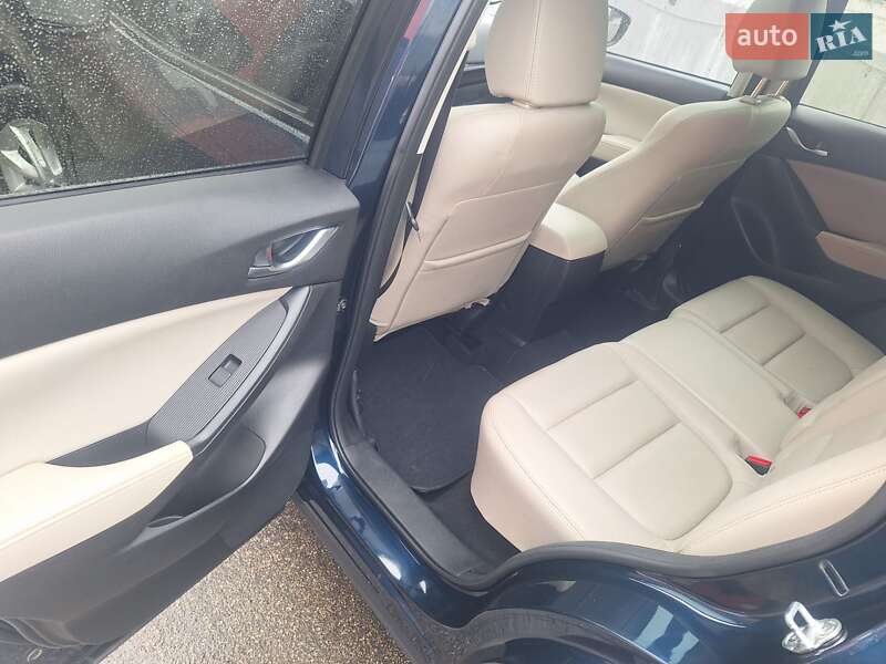 Внедорожник / Кроссовер Mazda CX-5 2015 в Киеве