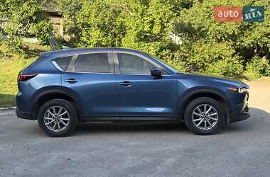 Позашляховик / Кросовер Mazda CX-5 2022 в 