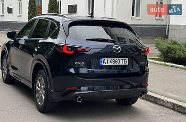 Позашляховик / Кросовер Mazda CX-5 2023 в 