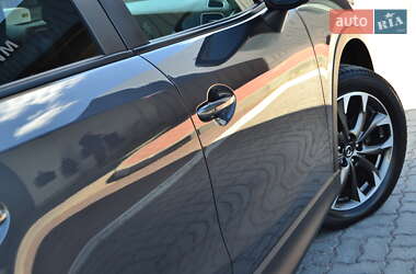 Внедорожник / Кроссовер Mazda CX-5 2015 в 