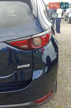 Внедорожник / Кроссовер Mazda CX-5 2017 в 
