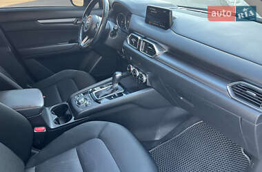 Позашляховик / Кросовер Mazda CX-5 2018 в 