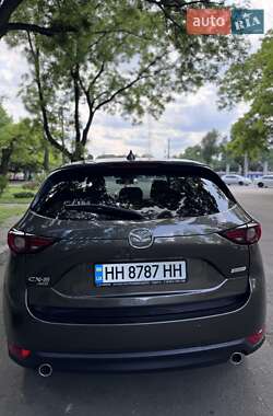 Внедорожник / Кроссовер Mazda CX-5 2018 в 