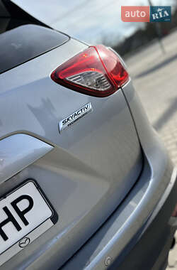 Позашляховик / Кросовер Mazda CX-5 2013 в 