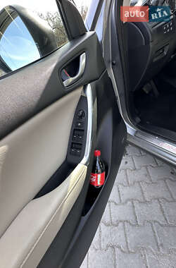 Позашляховик / Кросовер Mazda CX-5 2013 в 