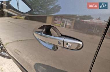 Позашляховик / Кросовер Mazda CX-5 2016 в 