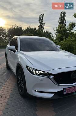 Позашляховик / Кросовер Mazda CX-5 2017 в 