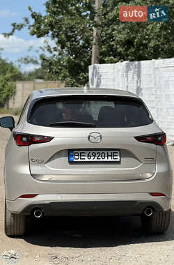 Позашляховик / Кросовер Mazda CX-5 2024 в 