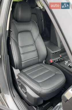 Внедорожник / Кроссовер Mazda CX-5 2024 в 