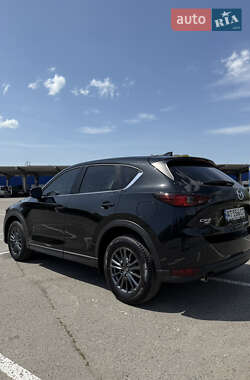 Внедорожник / Кроссовер Mazda CX-5 2018 в 