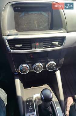 Позашляховик / Кросовер Mazda CX-5 2015 в 