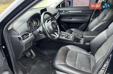 Позашляховик / Кросовер Mazda CX-5 2018 в 