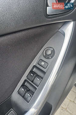 Внедорожник / Кроссовер Mazda CX-5 2013 в 
