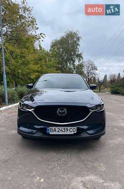 Позашляховик / Кросовер Mazda CX-5 2019 в 