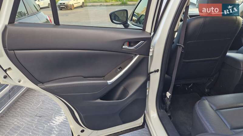 Внедорожник / Кроссовер Mazda CX-5 2016 в Львове