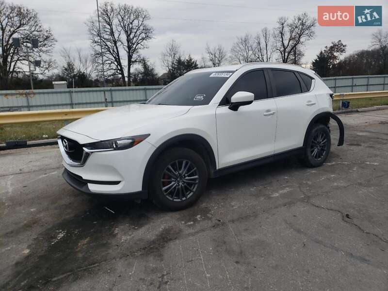 Внедорожник / Кроссовер Mazda CX-5 2017 в 