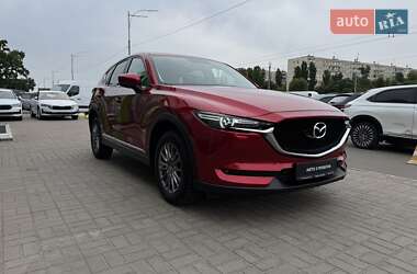Внедорожник / Кроссовер Mazda CX-5 2018 в 
