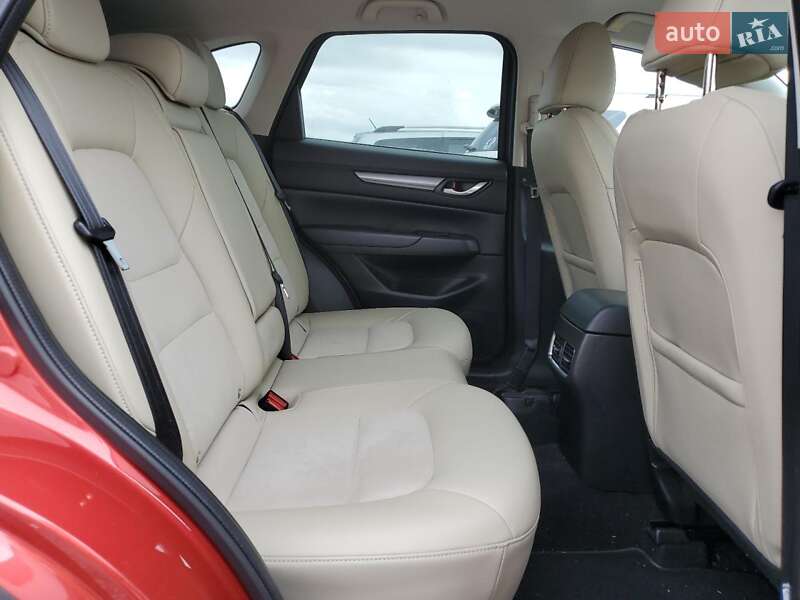 Позашляховик / Кросовер Mazda CX-5 2017 в Львові