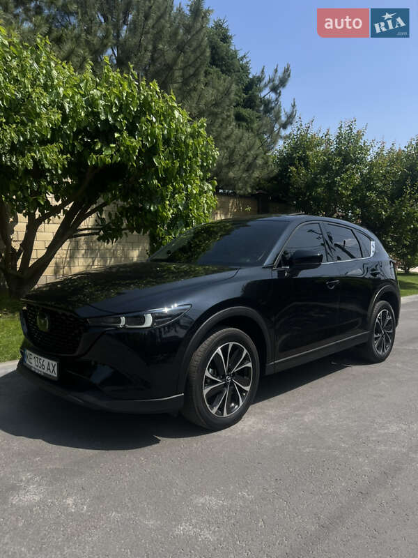 Позашляховик / Кросовер Mazda CX-5 2023 в 