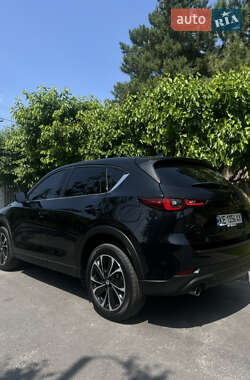 Позашляховик / Кросовер Mazda CX-5 2023 в 