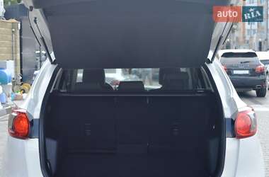 Позашляховик / Кросовер Mazda CX-5 2012 в 