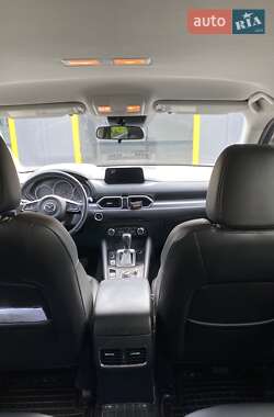 Внедорожник / Кроссовер Mazda CX-5 2017 в 