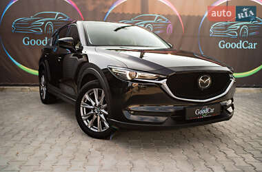 Позашляховик / Кросовер Mazda CX-5 2019 в 