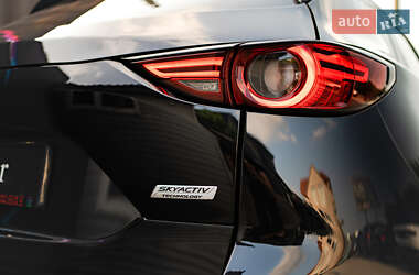 Позашляховик / Кросовер Mazda CX-5 2019 в 