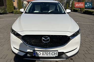 Внедорожник / Кроссовер Mazda CX-5 2017 в 