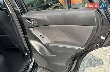 Позашляховик / Кросовер Mazda CX-5 2013 в 