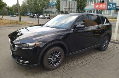 Позашляховик / Кросовер Mazda CX-5 2020 в 