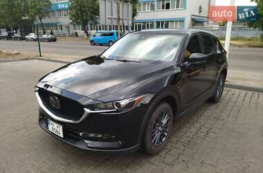 Позашляховик / Кросовер Mazda CX-5 2020 в 