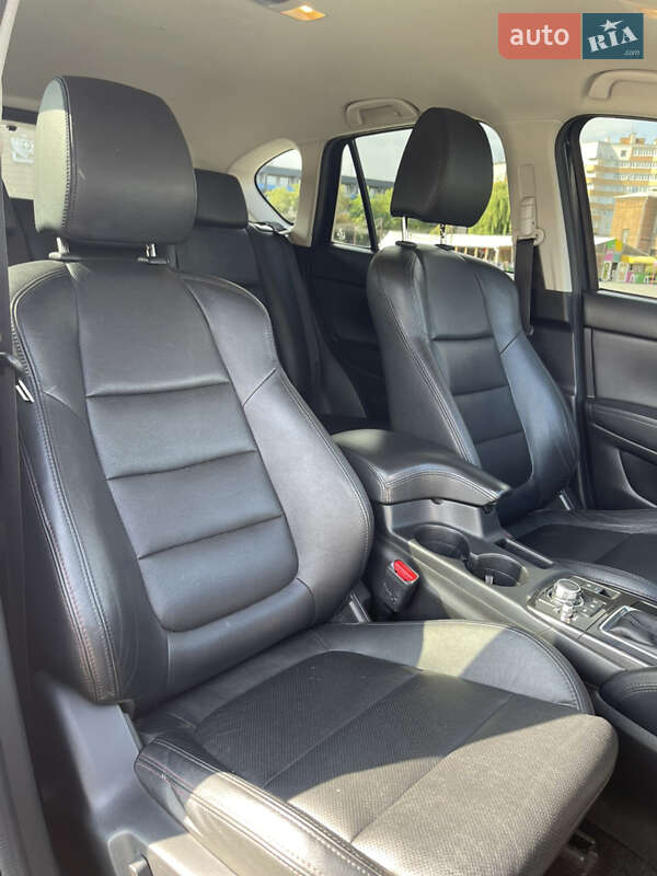 Внедорожник / Кроссовер Mazda CX-5 2016 в Кременчуге