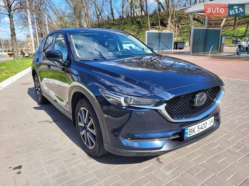 Внедорожник / Кроссовер Mazda CX-5 2017 в 