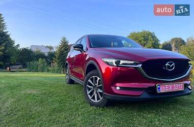 Позашляховик / Кросовер Mazda CX-5 2020 в 
