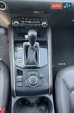 Внедорожник / Кроссовер Mazda CX-5 2023 в 
