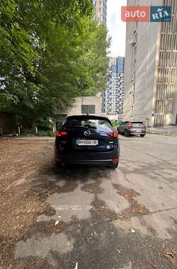 Внедорожник / Кроссовер Mazda CX-5 2018 в 