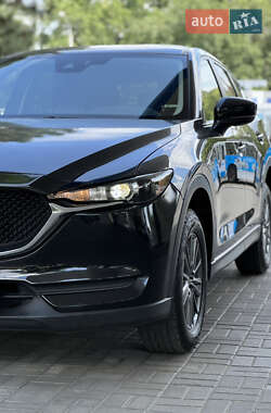 Внедорожник / Кроссовер Mazda CX-5 2018 в 