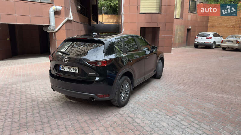 Внедорожник / Кроссовер Mazda CX-5 2017 в Киеве