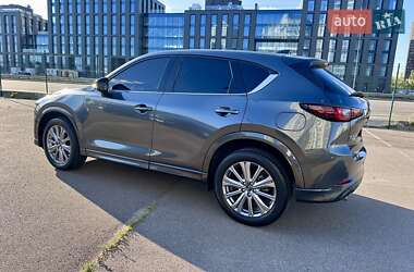 Внедорожник / Кроссовер Mazda CX-5 2023 в 