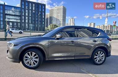 Внедорожник / Кроссовер Mazda CX-5 2023 в 