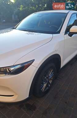Внедорожник / Кроссовер Mazda CX-5 2017 в 