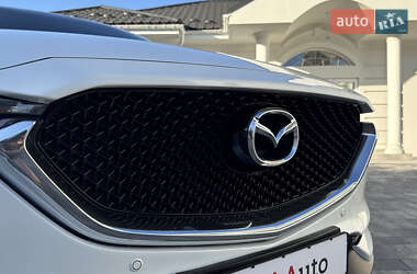 Позашляховик / Кросовер Mazda CX-5 2017 в 