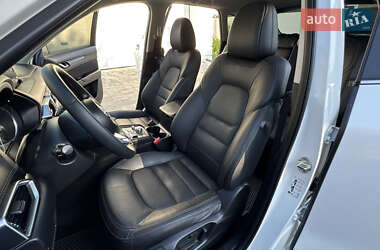 Позашляховик / Кросовер Mazda CX-5 2017 в 