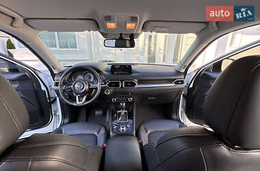 Позашляховик / Кросовер Mazda CX-5 2017 в 